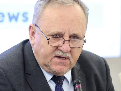 Miniatura: PiS krytykuje program SAFE. Gen. Pacek:...