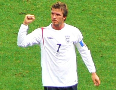 Miniatura: David Beckham zaatakował maskotkę - w...