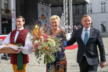 Andrzej Duda z Agatą Dudą na Dożynkach Prezydenckich 