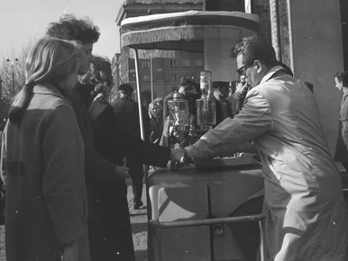 Miniatura: QUIZ o PRL-u na zakończenie dnia. Tylko 8...