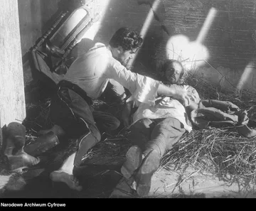 Zbigniew Staniewicz jako Zbig w jednej ze scen filmu „Dzikie pola” 