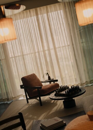 Wnętrze, które prowadzi do rozluźnienia ciała i umysłu, projekt 932 Design Group 