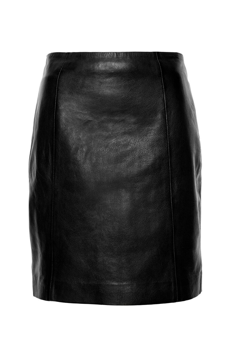 Czarna sk&oacute;rzana oł&oacute;wkowa sp&oacute;dnica