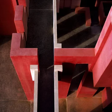 La Muralla Roja, osiedle projektu Ricardo Bofill Taller de Arquitectura Ricardo Bofill, La Muralla Roja