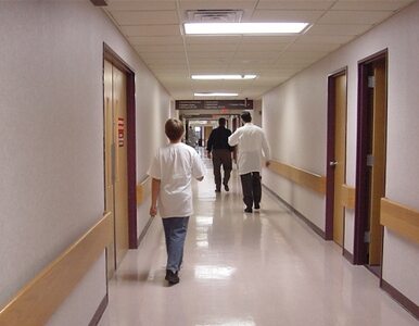Miniatura: Samorządy będą płacić za długi szpitali