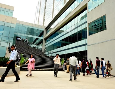 Miniatura: Indie: ślub, czyli... strajk