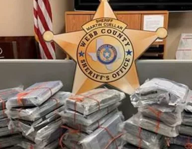 Miniatura: Na aukcji kupił samochód. W środku znalazł...