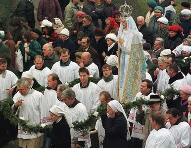 Miniatura: Orbitowski dla „Wprost”: Nie śmiejmy się z...