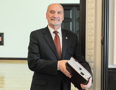 Miniatura: Macierewicz: Będziemy w stanie wyposażyć...