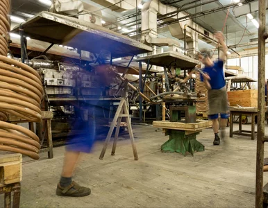 Miniatura: Krzesło, które podbiło kawiarnie świata....