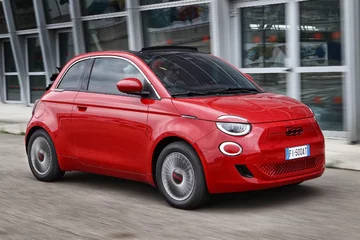 Fiat 500 (RED) 