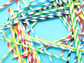 Papierowe słomki groźne dla zdrowia? Wykryto w nich wieczne chemikalia