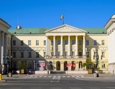 Miniatura: Gronkiewicz-Waltz i Kliczko honorowymi...