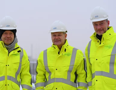 Miniatura: Niemcy. Uruchomiono pierwszy terminal LNG