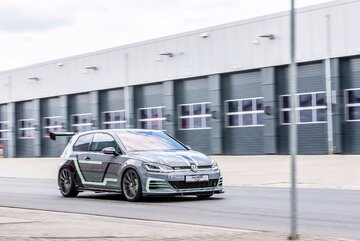 Volkswagen Golf GTI Aurora