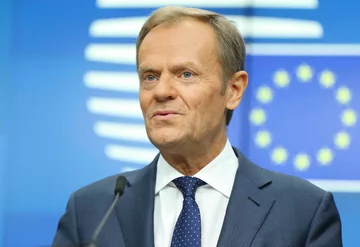 – Muszę powiedzieć… wiecie państwo jak to jest w relacjach dzisiaj między polskim rządem a mną – stwierdził Donald Tusk. Dodał, że "nie zawsze jest to ze strony polskiego rządu jakaś nadmierna...