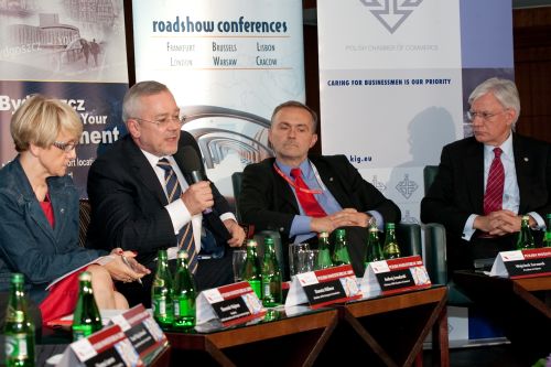 Danuta Hubner (komisarz UE), Andrzej Arendarski (prezes Krajowej Izby Gospodarczej), Wojciech Szczurek (prezydent Gdyni), Roman Rewald (prezes Amerykańskiej Izby Handlowej)