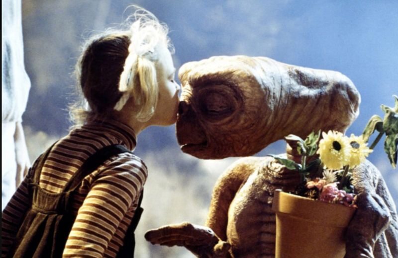 Kadr z filmu E.T. 