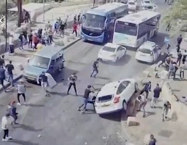 Starcia w Jerozolimie: Samochód wjechał w ludzi, granaty hukowe w...