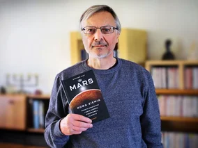 Miniatura: Dr Andrew May: Przeskok do długotrwałej...