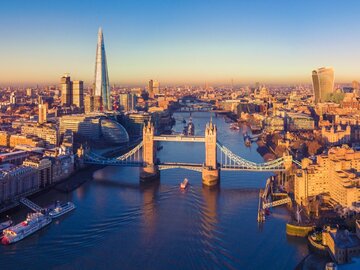 Widok na&nbsp;panoramę Londynu i&nbsp;Tamizy, Wielka Brytania