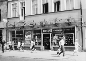 Miniatura: 10 pytań dla znawców PRL-u. Próbujesz?