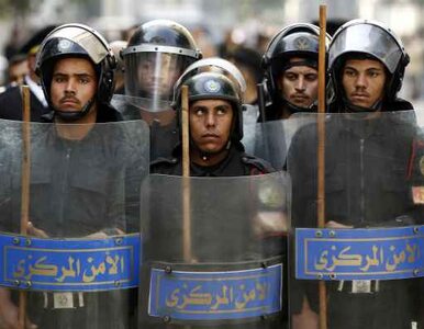 Miniatura: Egipt skraca godzinę policyjną