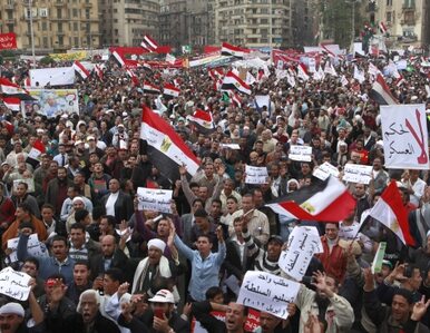 Miniatura: Egipcjanie wracają na plac Tahrir. Mają...