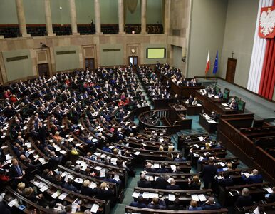 Miniatura: PiS zmienia regulamin Sejmu, opozycja...