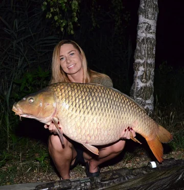 Monika Lechowska-Bacia z rybą 