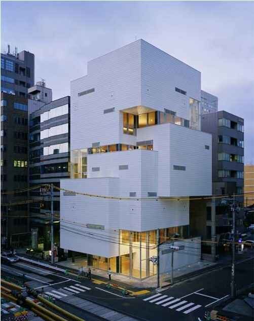Ftwon Building w Japonii (fot. entertainmentandart.com)