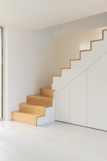 Waniliowy minimalizm w starym wiejskim domu, projekt (ma!ca) V2com, 2926-03, dom, minimalizm, beż