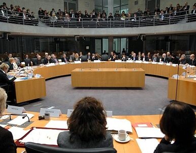 Miniatura: Bundestag przegłosował ratowanie euro....
