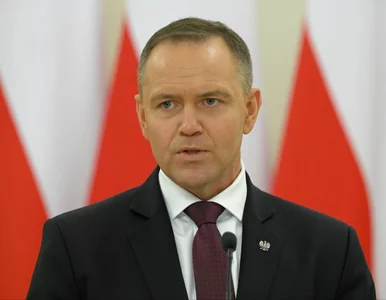 Miniatura: Nawrocki wciąż traci w sondażu zaufania....