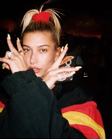 Hailey Baldwin 