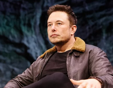 Miniatura: Musk najpierw przeprosił, a potem...