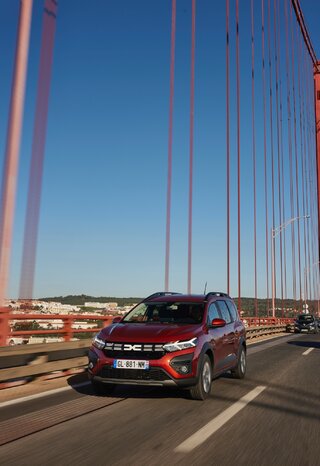 Dacia Jogger Hybrid 140