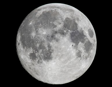 Miniatura: Superpełnia Księżyca nad Polską. Widać ją...