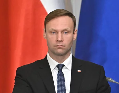 Miniatura: Awantura w PiS przykryła problemy rządu?...