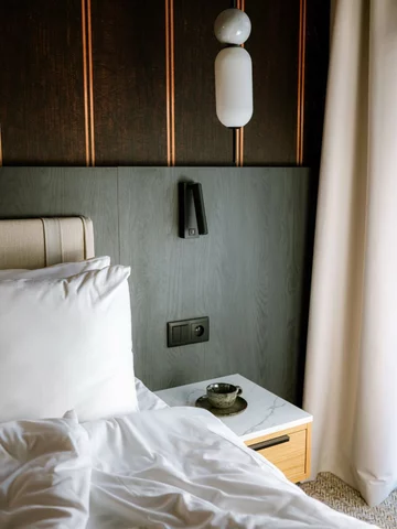 Harmony Valley Resort w Szklarskiej Porębie zaprojektowany przez Tremend to nowy hotel dla dorosłych, którego wnętrza zaprojektowano z inspiracji karkonoskim krajobrazem, lokalnym rzemiosłem i współczesnym designem 