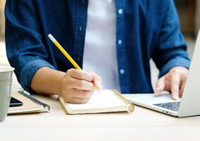 Miniatura: QUIZ z ortografii. Z pisownią tych wyrazów...