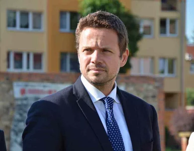 Miniatura: Rafał Trzaskowski wyśmiewa „bandę trolli”...