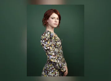 Jessie Buckley 