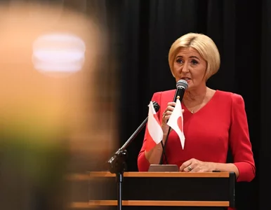 Miniatura: Marianna Schreiber broni Agatę Dudę....