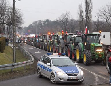 Miniatura: Rolnicy zablokowali tory kolejowe pod...