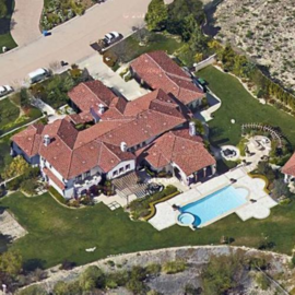 Miniatura: Khloe Kardashian sprzedaje swój dom w...