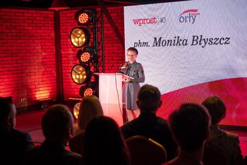 W&nbsp;imieniu podharcmistrz Moniki Błyszcz Orła &bdquo;Wprost&rdquo; odebrała druhna Justyna Kaszura