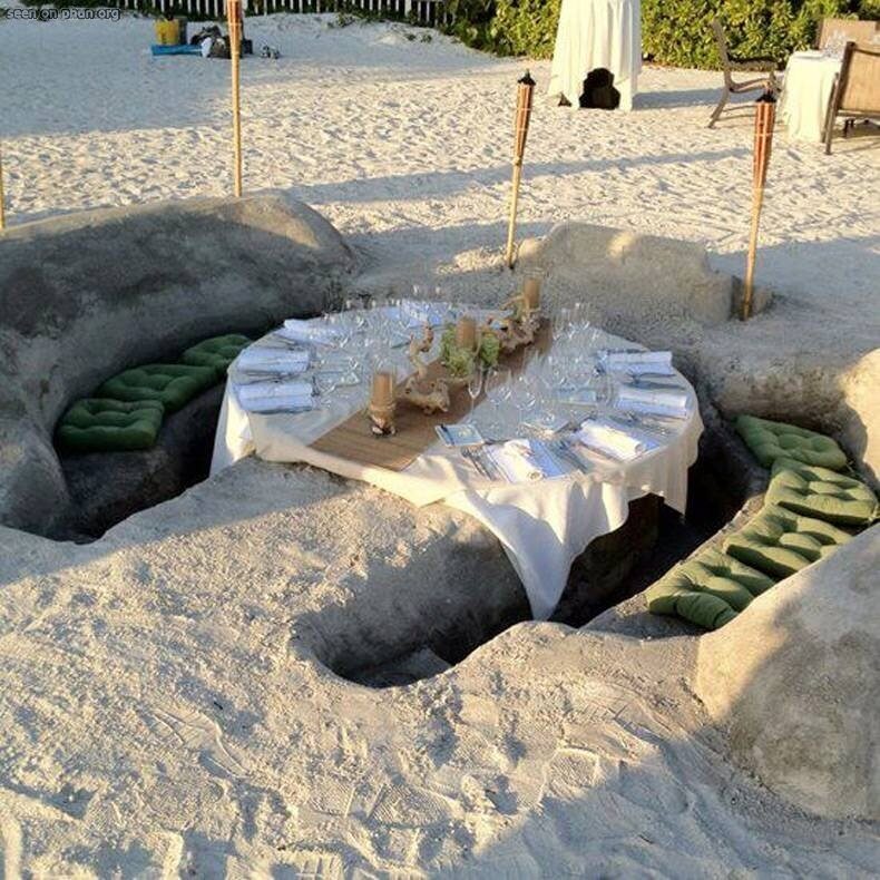 Na ławce z piachu... w piasku na Florydzie (fot. lidobeachresort.com)