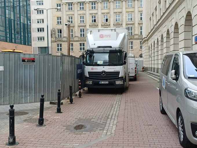 Remont placu na tyłach Filharmonii Narodowej, tuż przy Marszałkowskiej