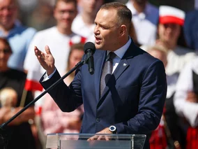 Miniatura: Obchody rocznicy Nawrockiego. Europoseł...